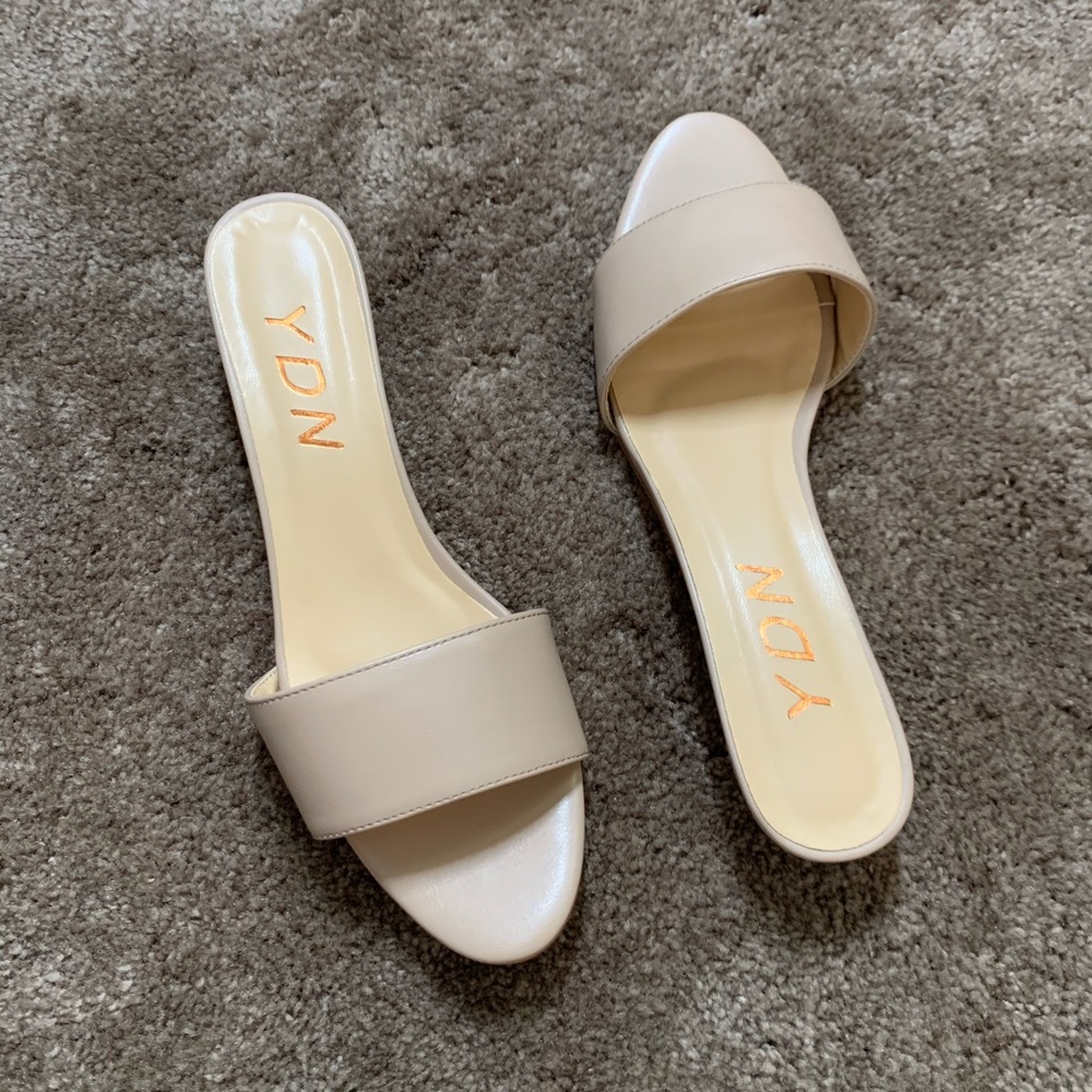 Women Comfy Kitten Low Heel Mules Slip on Sandals - Picture 3 of 8